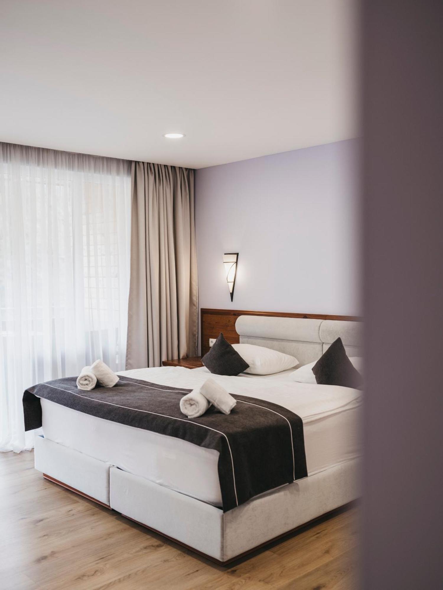 קפרון Hotel Victoria By Vaya מראה חיצוני תמונה